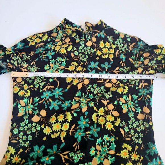 Vintage maxi dark floral dress with long sleeves. - Picture 11 of 12